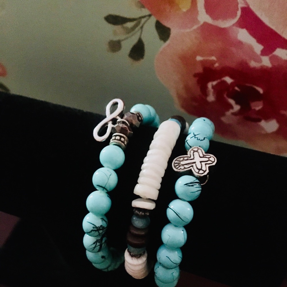 Handmade Set of 3 Turquoise Stretch bracelets